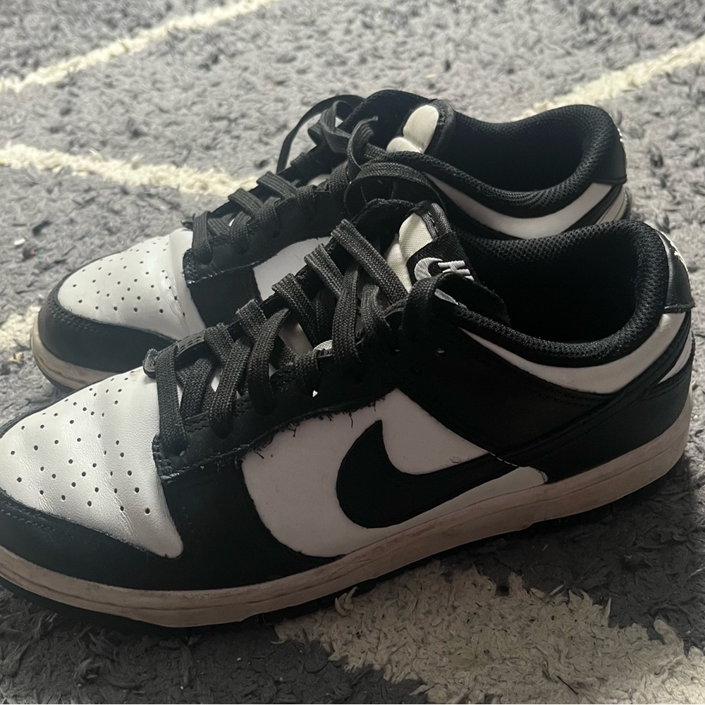 Nike Black and White Women's Shoes